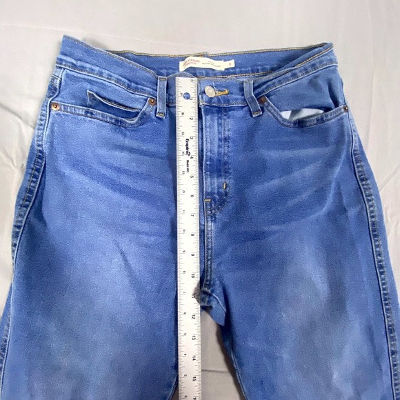 Levi's Signature Heritage Boyfriend Jeans Women 8 Blue Denim Mid Rise Cuffed Hem - Picture 11 of 16